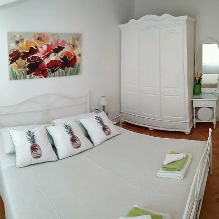 Promaja Apartment